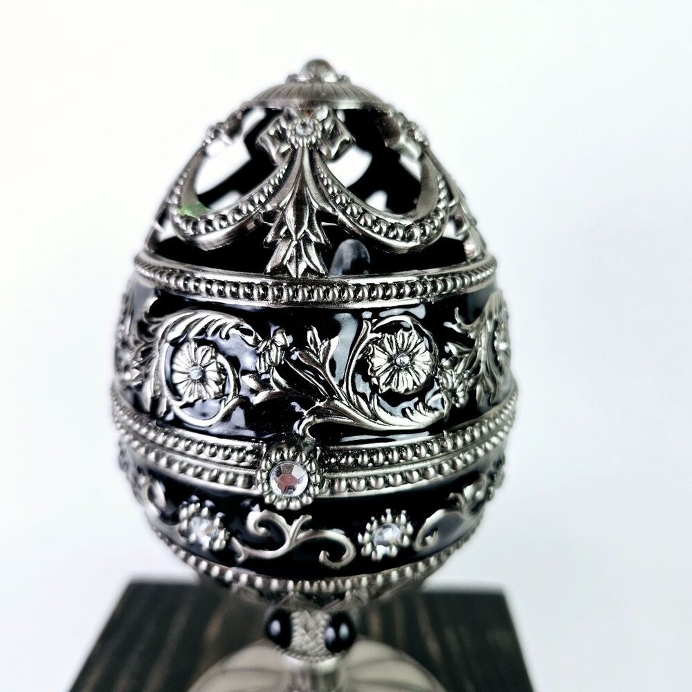 Jane Seymour Musical Egg Box "Swan Lake" St. Catherine's Court, EC, No Box - Picture 3 of 8